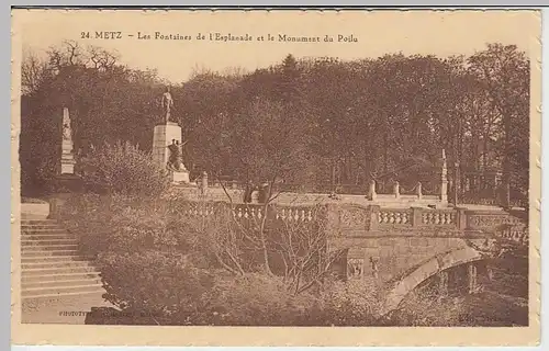 (40470) AK Metz, les fontaines de l'Esplanade et monument du Poilu, vor 1945