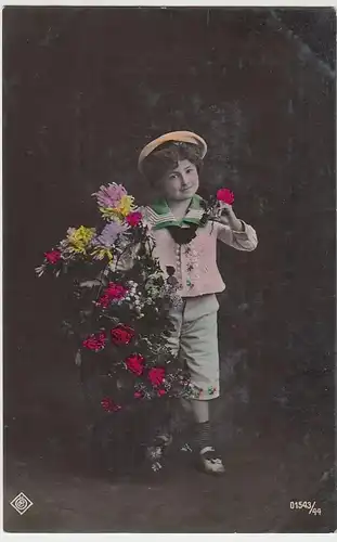 (38463) AK Kind mit Blumen, Grußkarte coloriert 1910er
