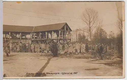 (37869) Foto AK 1.WK, Champagne-Offensive, Französische Gefangene 1917
