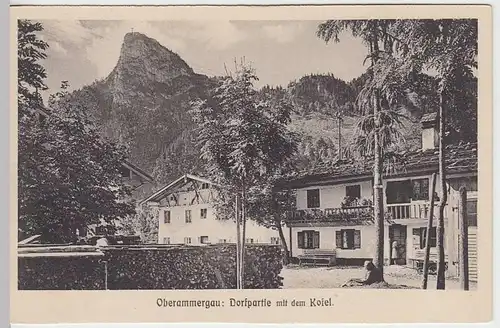 (37830) AK Oberammergau, Dorfpartie mit dem Kofel, vor 1945