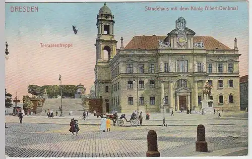 (37704) AK Dresden, Ständehaus m.d. König Albert-Denkmal, 1910