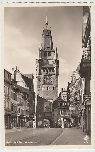 (37039) Foto AK Freiburg i.Br., Martinstor