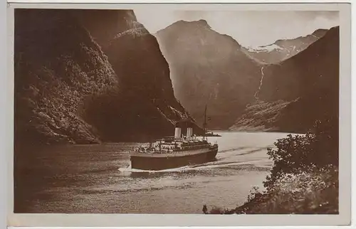 (36864) Foto AK Dampfschiff der HAPAG in Norwegen, 1927