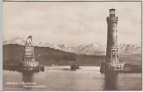 (34975) Foto AK Lindau i. Bodensee, Hafeneinfahrt, 1927