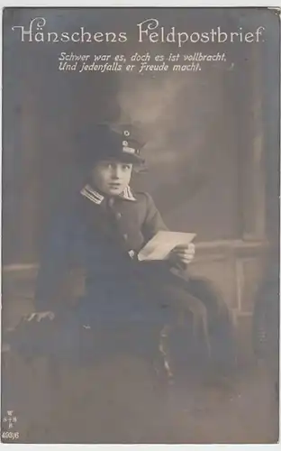 (34754) Foto AK "Hänschens Feldpostbrief", Junge in Uniform, vor 1918