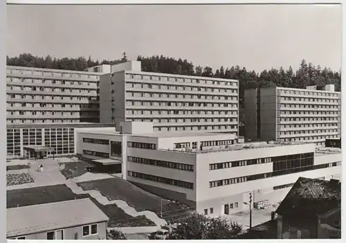 (27121) Foto AK Bad Elster, Therapiegebäude, Bettenhäuser 1984