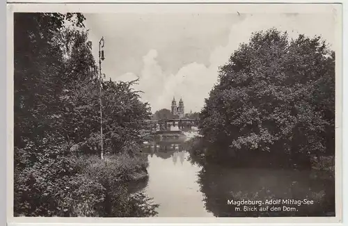 (34067) Foto AK Magdeburg, Adolf Mittag-See, Blick auf Dom, 1931