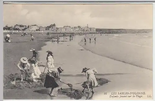 (30701) AK Les Sables-d'Olonne, Kinder am Strand, vor 1945