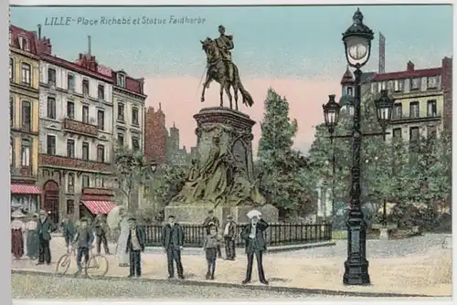 (29875) AK Lille, Place Richebé et Statue Faidherbe 1910er