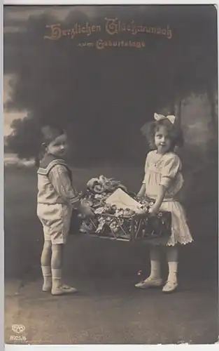 (29513) Glückwunsch z. Geburtstag, Kinder mit Blumenkorb 1913