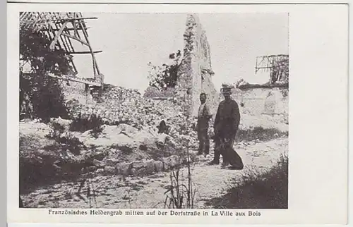 (28925) AK La Ville aux Bois, Französisches Heldengrab 1916