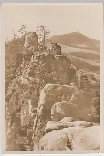 (28004) AK Oybin, Felsengasse mit Hochwald 1920/30er