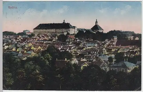 (27628) AK Gotha, Stadtansicht, Schloss Friedenstein 1927