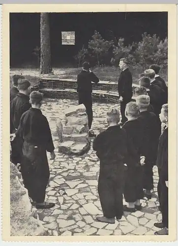 (26751) AK Maurerlehrlinge beim Kleinkaliberschießen 1941