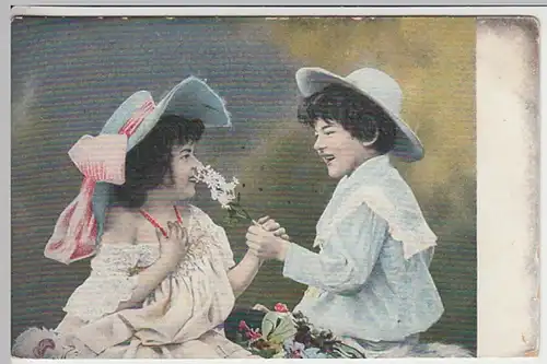 (26544) AK Kinder, Pärchen mit Blumen und großen Hüten 1907