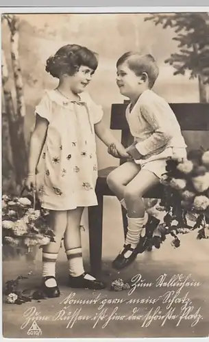 (26529) Foto AK Kinder, Zum Stelldichein kommt gern mein Schatz 1928-34