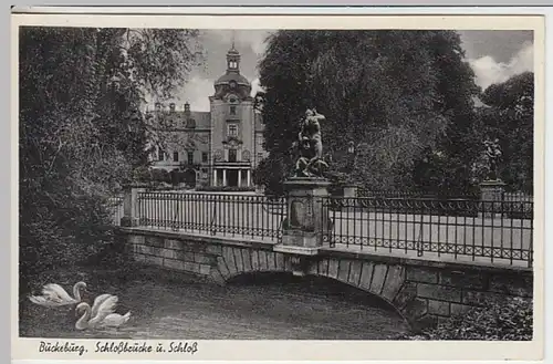 (25320) AK Bückeburg, Schloss und Brücke 1950