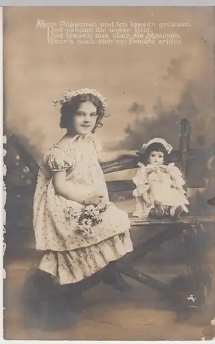 (24212) Foto AK Mädchen mit Puppe 1908