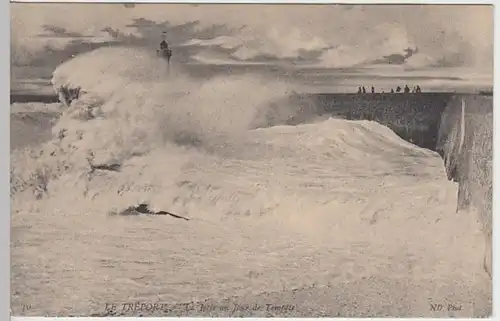 (23011) AK Le Treport, Mole mit Leuchtturm, vor 1945