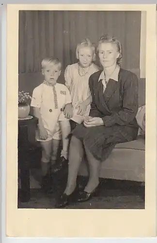 (21853) Foto AK Mutter mit Kindern, Familie Schaffroth 1941