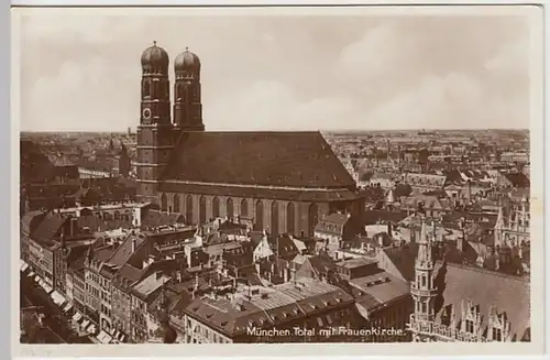 (21793) Foto AK München, Frauenkirche 1933