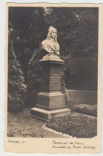 (21648) Foto AK Münster, W., Denkmal Annette v. Droste-Hülshoff, v. 1945
