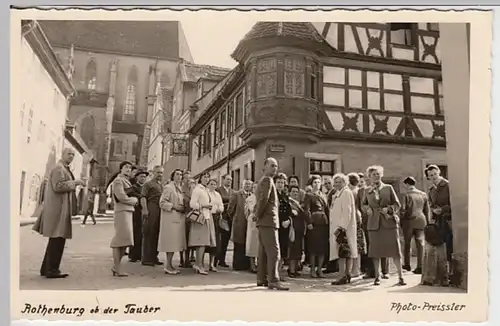 (19957) Foto AK Rothenburg ob der Tauber, Touristengruppe, nach 1945