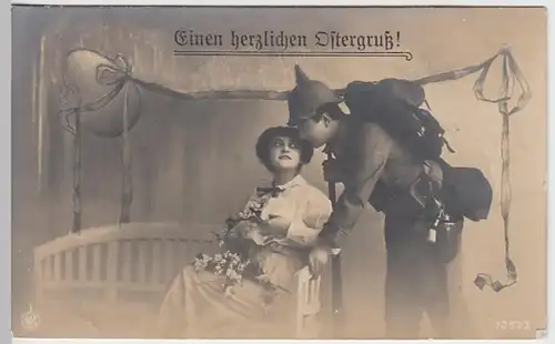 (19889) Foto AK Militaria, Ostergruß, Soldat mit Braut, Feldpost 1917