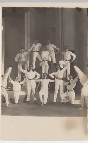 (19717) Foto AK Turnertruppe, Ort unbek., vor 1945