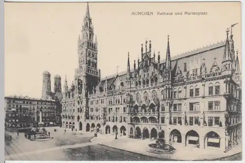 (18355) AK München, Frauenkirche, Neues Rathaus, Marienplatz, vor 1945