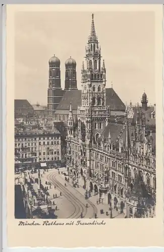 (18159) Foto AK München, Frauenkirche u. Neues Rathaus 1938