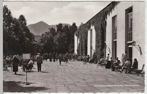 (16072) Foto AK Bad Wiessee, Wandelhalle 1958