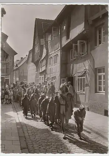 (15206) Foto AK Hameln, Rattenfängerzug, Altstadt, nach 1945