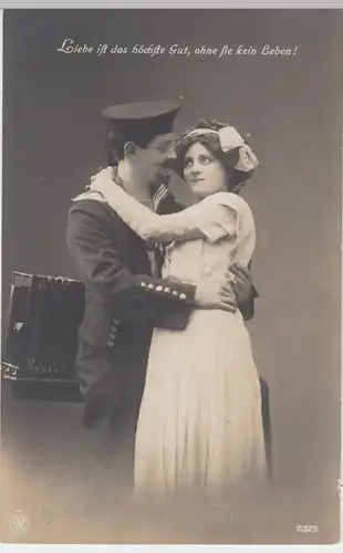 (14931) Foto AK Paare, Liebe ist das höchste Gut 1913