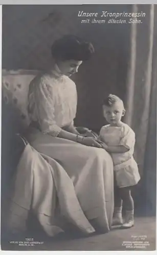 (12048) Foto AK Kronprinzessin Cecilie mit ältestem Sohn, um 1911