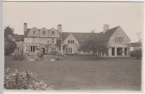 (8315) AK Haus "George's plot, southside with tennis lawn" vor 1945
