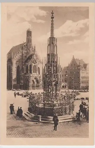 (7981) AK Nürnberg, Schöner Brunnen, Frauenkirche, vor 1945