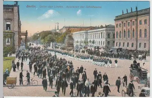 (6003) AK Berlin, Unter den Linden, Aufzug Schlosswache, bis 1918