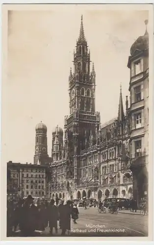 (5920) Foto AK München, Neues Rathaus, Frauenkirche 1931