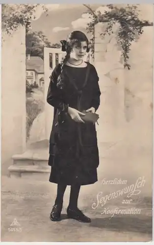 (5238) Foto AK Konfirmation, Mädchen, Buch 1927