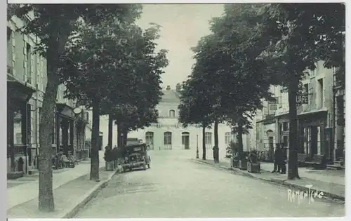 (5214) AK Thouars, Bahnhof, Straßenansicht, um 1937
