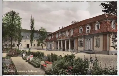 (4401) Foto AK Bad Bocklet, Brunnen, Badehaus 1956