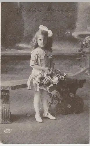 (3638) AK Geburtstag, Mädchen, Schleife, Blumenkorb 1920