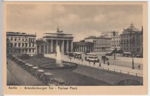 (2531) AK Berlin, Brandenburger Tor, Pariser Platz, vor 1945