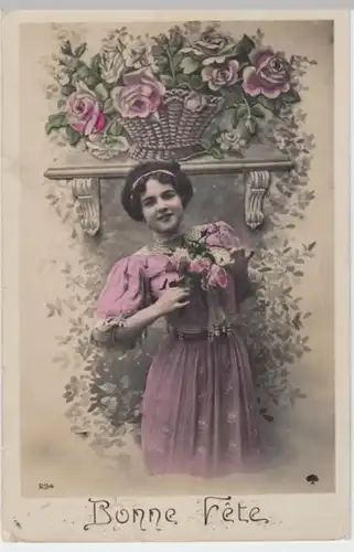 (2212) AK Geburtstag, Bonne Fete, junge Frau mit Rosen 1910