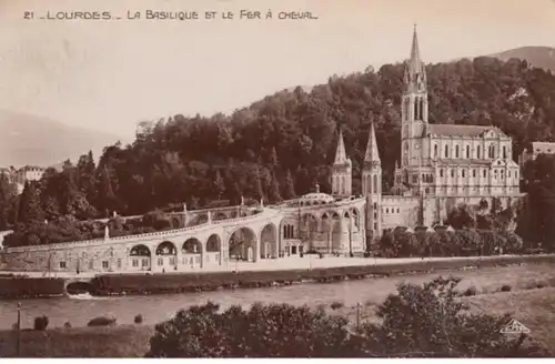 (1806) Foto AK Lourdes, Basilika, Fer a Cheval 1930