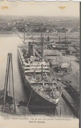 (440) AK Saint-Nazaire, Loire-Atlantique, Schiff im Hafen, vor 1945