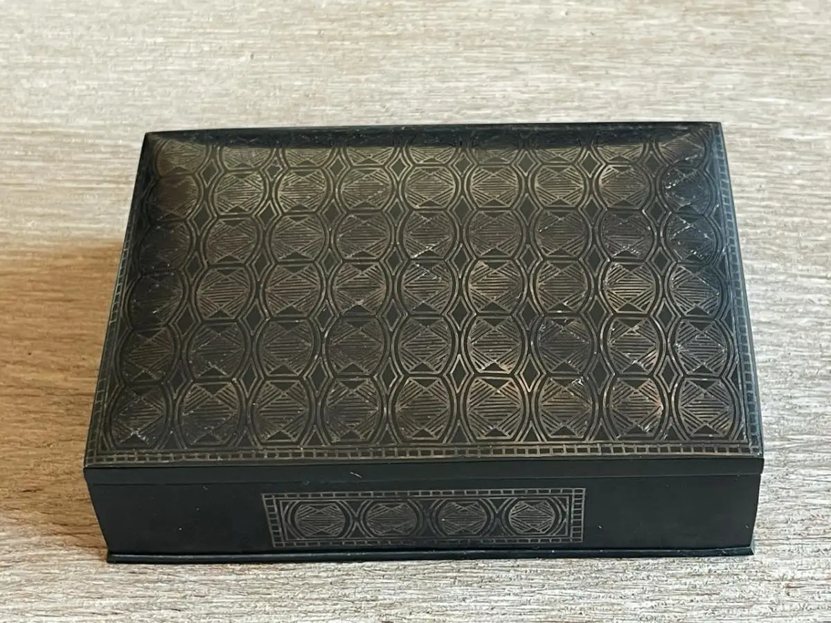 Antike indische Schmuckschatulle Bidriware mit Intarsien aus Silberdraht 1920er 12