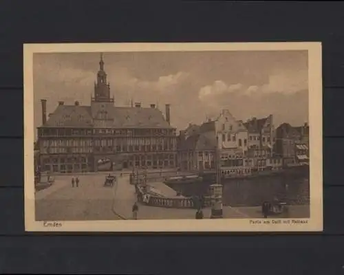 Emden - Partie am Delft mit Rathaus - 400181