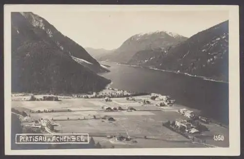 Pertisau am Achensee, Blick auf den Ort und See - 410277